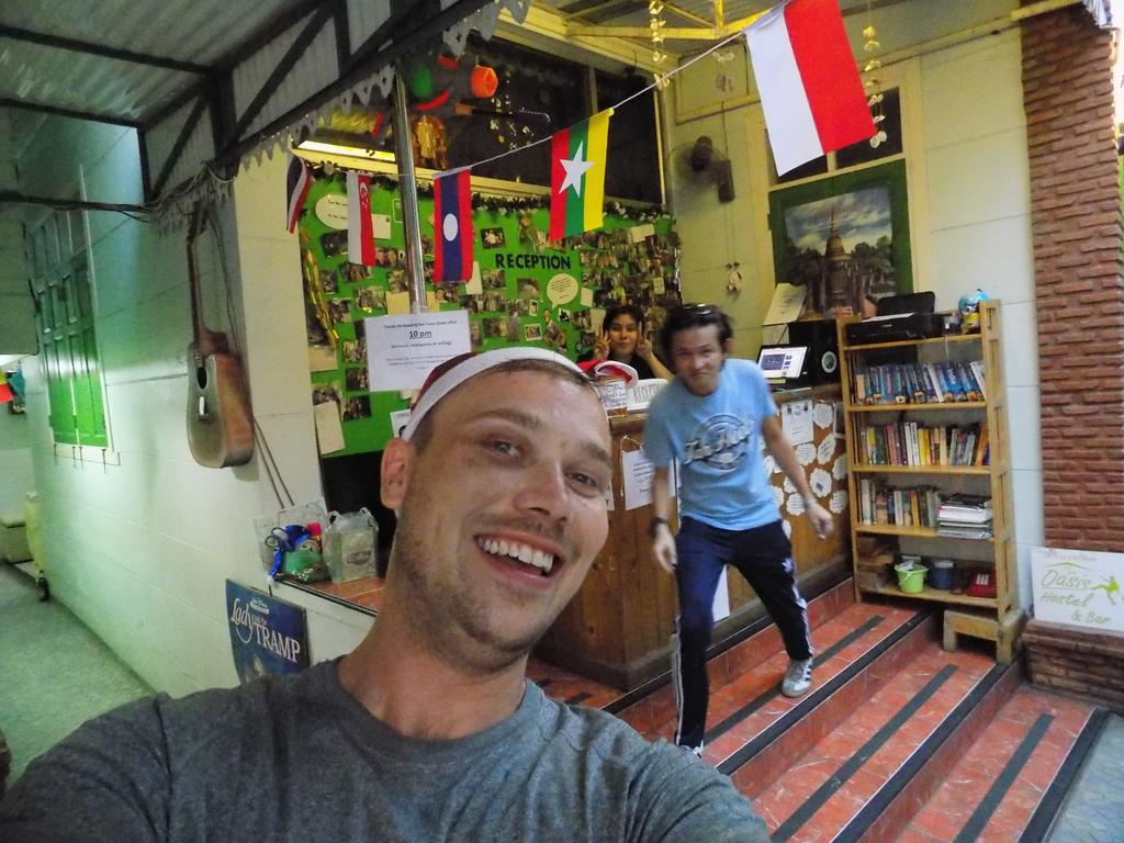 The Oasis Hostel (Adults Only) Bangkok Exterior foto
